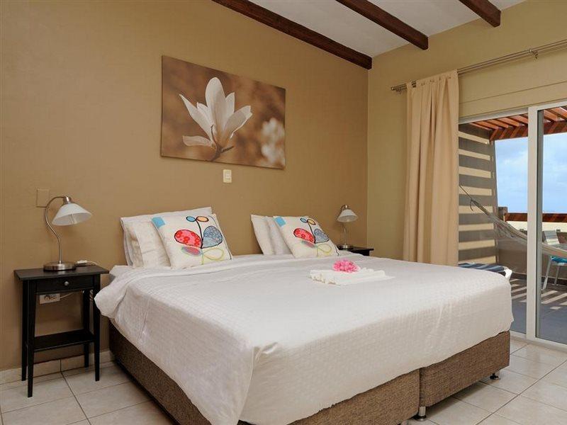 Eden Beach Resort - Bonaire Кралендижк Екстериор снимка