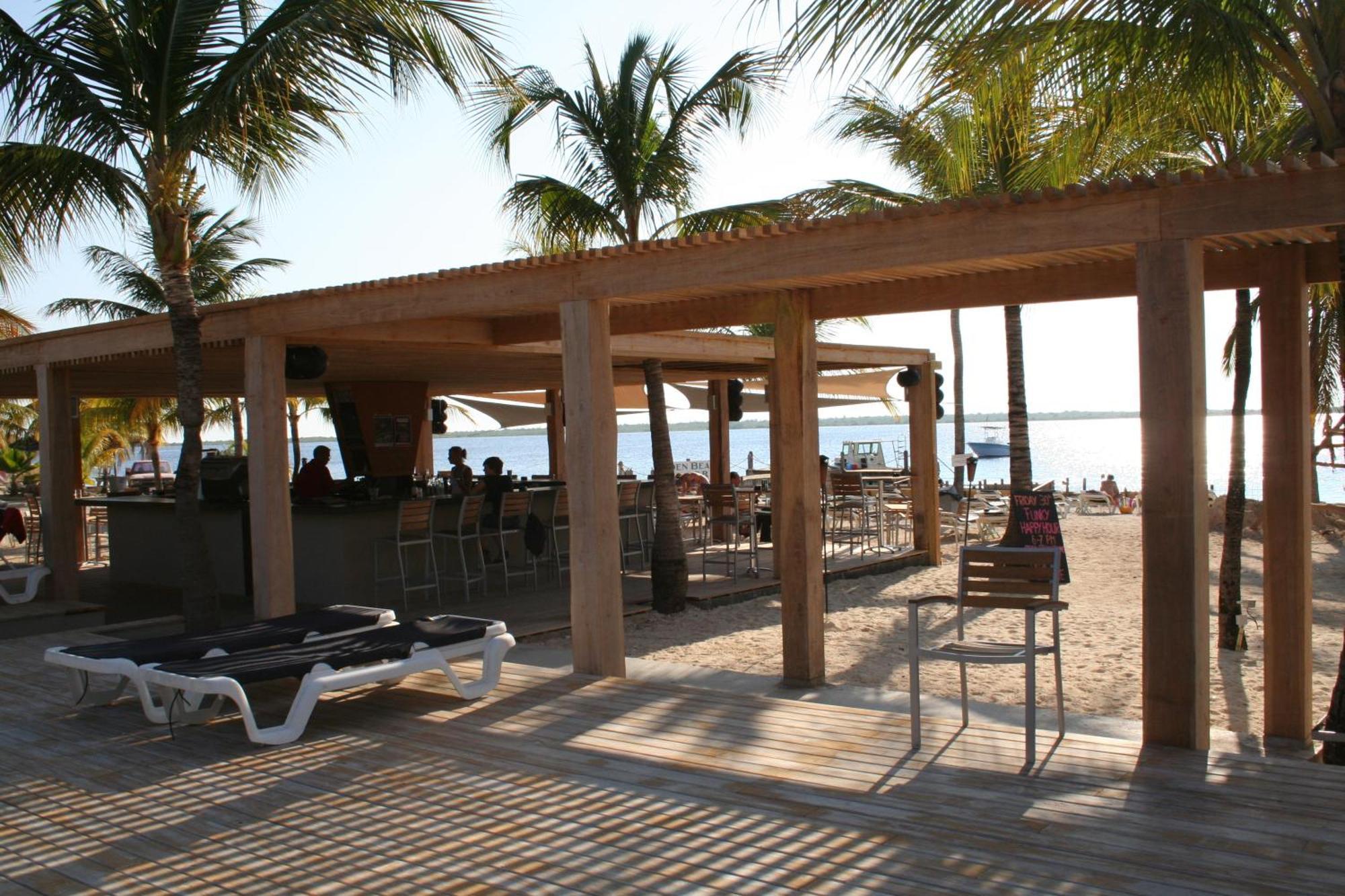 Eden Beach Resort - Bonaire Кралендижк Екстериор снимка