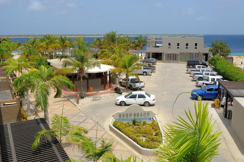 Eden Beach Resort - Bonaire Кралендижк Екстериор снимка